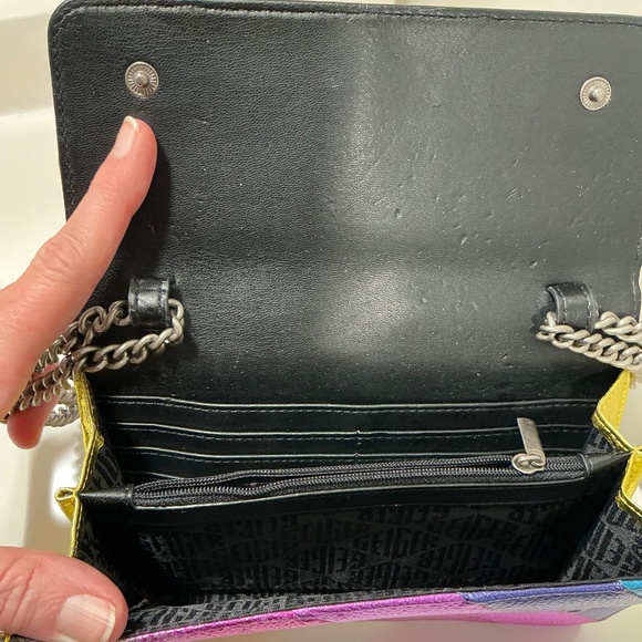 Kurt Geiger London wallet on chain - Picture 4 of 9